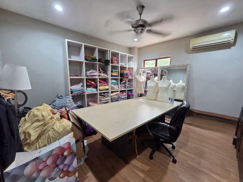 Semi-Detached House for Sale in Seri Kembangan (Selangor) - Tasya Ruslan - Interior - PropertyGuru.com.my