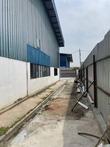 Factory for Rent in Kampung Bukit Kemuning (Shah Alam) - Noor Hidayah Mohamad Noor - Exterior - PropertyGuru.com.my