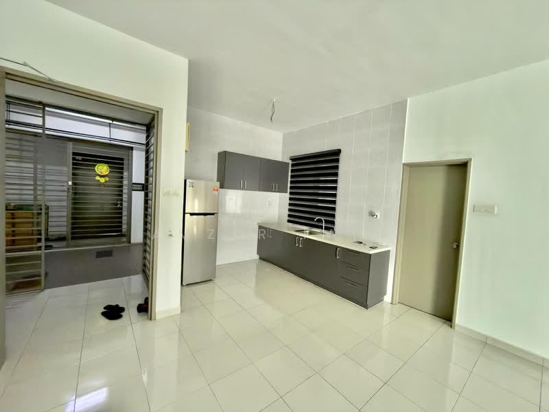 Service Residence for Sale at Residensi Setia Impian - Amzar Faiz - Kitchen - PropertyGuru.com.my