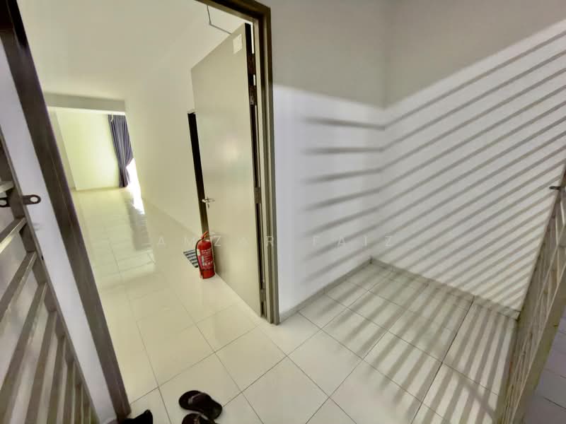 Service Residence for Sale at Residensi Setia Impian - Amzar Faiz - Corridor - PropertyGuru.com.my