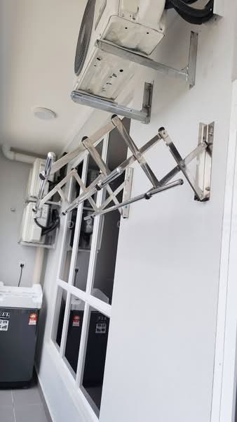 Servis Apartment untuk Disewa di TRELLIS RESIDENCES - DX GAN - Balcony - PropertyGuru.com.my