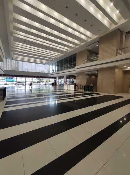 Shop for Rent in Seksyen 13 (Petaling Jaya) - Kelvin Koh - Lobby - PropertyGuru.com.my