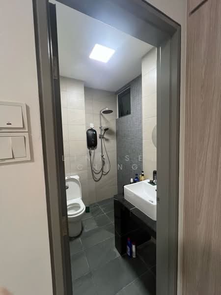 Apartment for Rent at D7 (D'Seven Lagoon Perdana) - Linn Sei Ching - Bathroom - PropertyGuru.com.my
