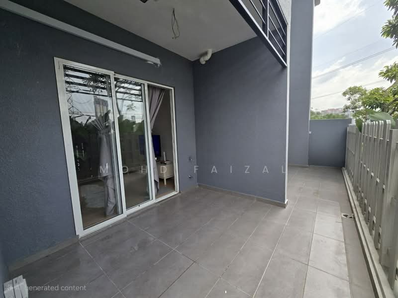 Servis Apartment untuk Dijual di Tuan 2egacy - Mohd Faizal - Balcony - PropertyGuru.com.my