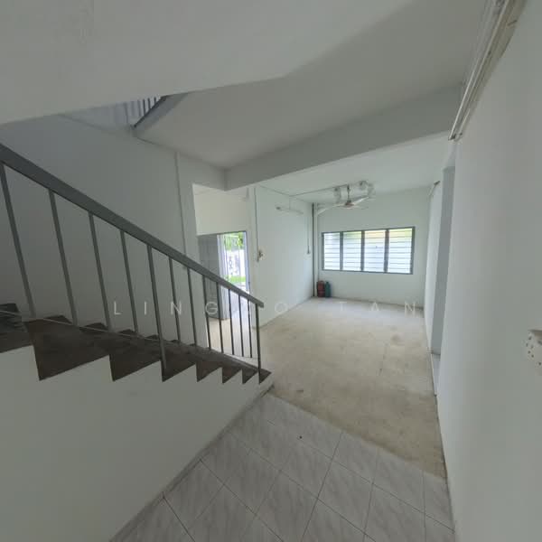Semi-Detached House for Sale in Sitiawan (Perak) - Lingko Tan - Dining - PropertyGuru.com.my