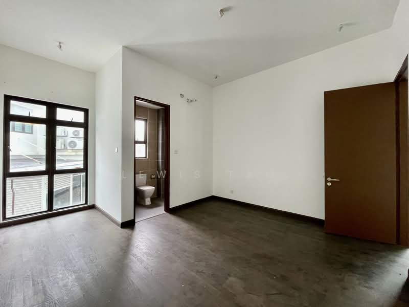 Rumah Berkembar untuk Dijual di Puchong (Selangor) - Lewis Tam - PropertyGuru.com.my