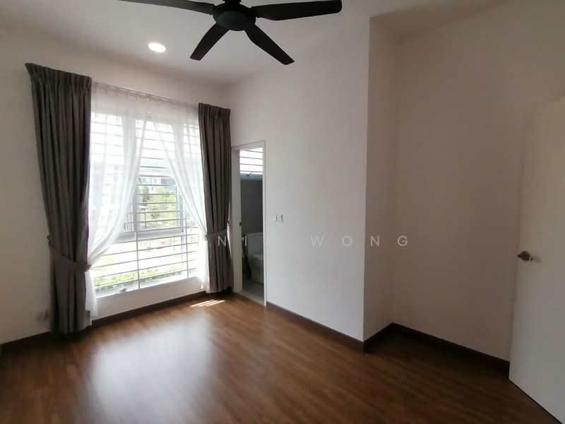 Rumah Teres 2 Tingkat untuk Dijual di Kota Emerald (Rawang) - Minnie Wong - Bedroom - PropertyGuru.com.my