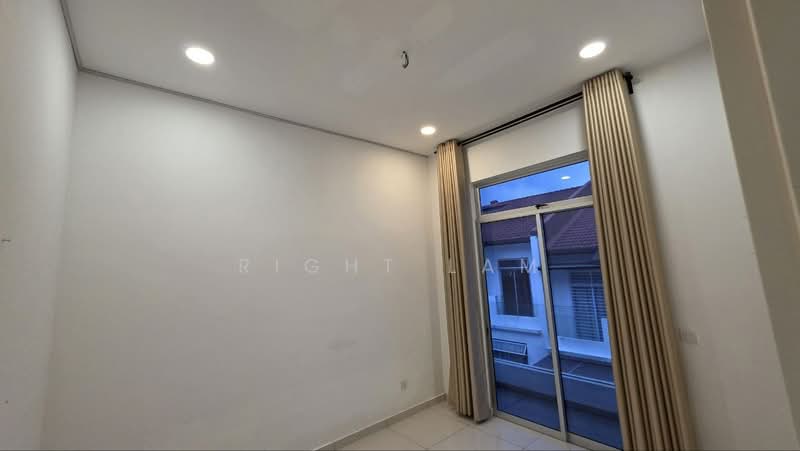 2-storey Terraced House for Rent in Gelang Patah (Johor) - Right Lam - Interior - PropertyGuru.com.my