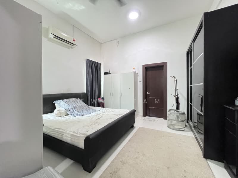 Rumah Banglo untuk Dijual di Bandar Mahkota Cheras (Cheras) - Lewis Tam - PropertyGuru.com.my