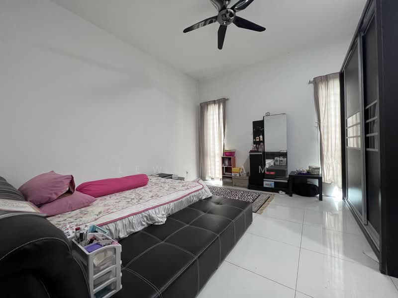 Rumah Banglo untuk Dijual di Bandar Mahkota Cheras (Cheras) - Lewis Tam - PropertyGuru.com.my