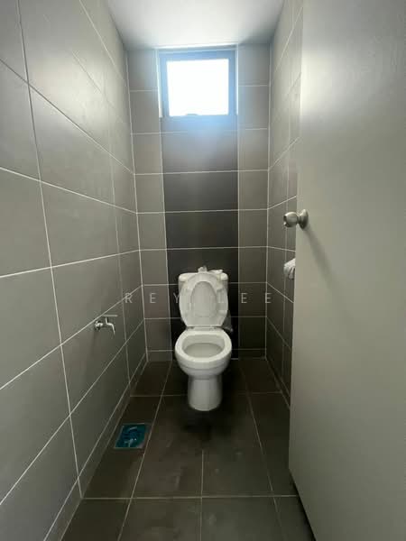 Terrace Factory for Rent in Kulai (Johor) - Rey Lee - Bathroom - PropertyGuru.com.my