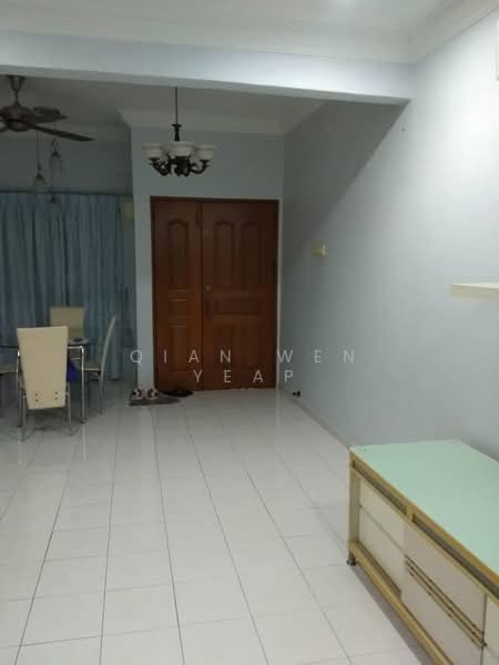 Pangsapuri untuk Dijual di Gambier Heights - Qian Wen Yeap - Living Room - PropertyGuru.com.my