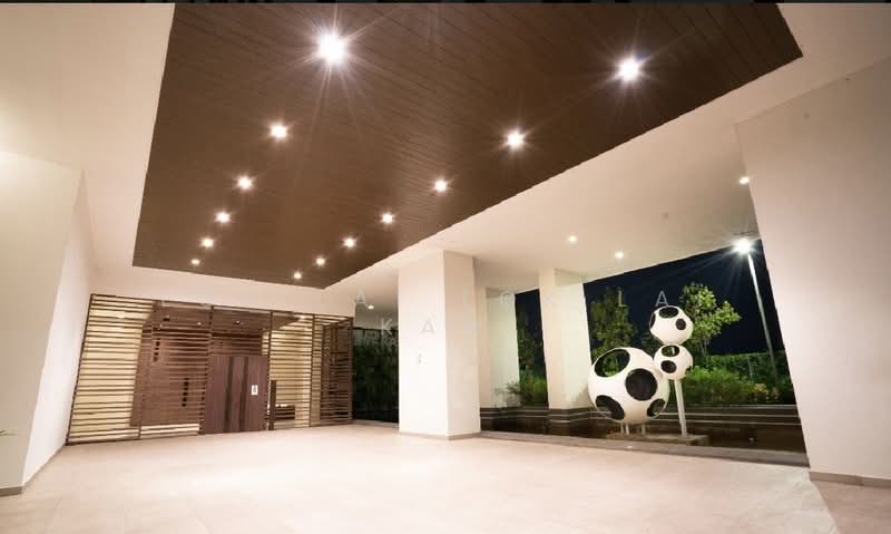 Servis Apartment untuk Dijual di Putra Residence - Lok Lai Lok Lai Kam - Entrance - PropertyGuru.com.my