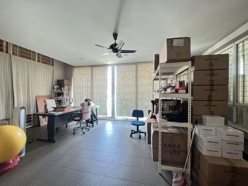 Rumah Banglo untuk Dijual di Bandar Mahkota Cheras (Cheras) - Lewis Tam - Study - PropertyGuru.com.my