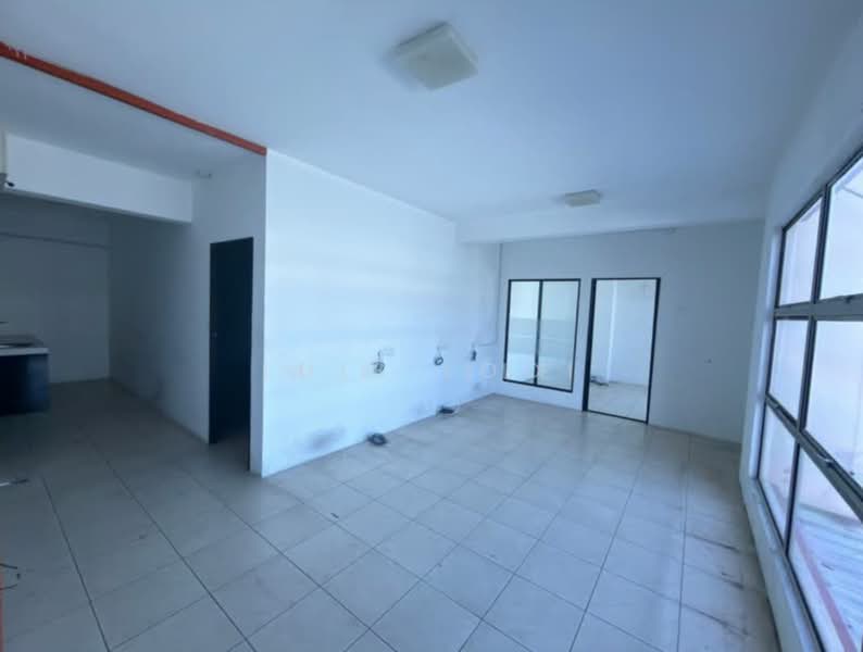 Semi-D Factory for Rent in Kampung Baru Balakong (Balakong) - Luis Looi - Interior - PropertyGuru.com.my