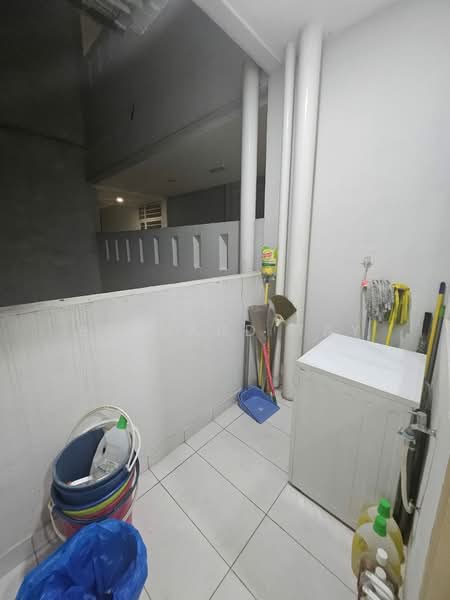 Servis Apartment untuk Dijual di La Thea Residences - Bernard Tay - Balcony - PropertyGuru.com.my