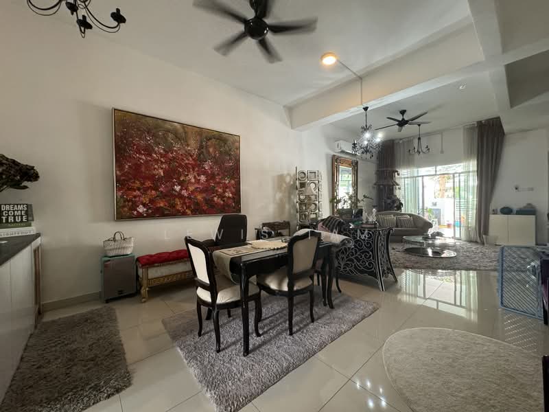 3-storey Terraced House for Sale in Bandar Tun Hussein Onn (Cheras) - Lewis Tam - Living Room - PropertyGuru.com.my