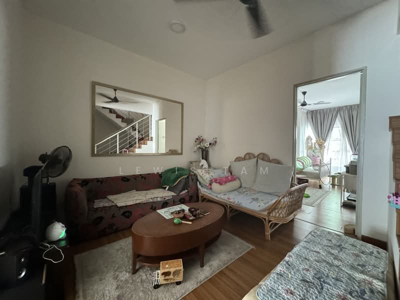 3-storey Terraced House for Sale in Bandar Tun Hussein Onn (Cheras) - Lewis Tam - Living Room - PropertyGuru.com.my