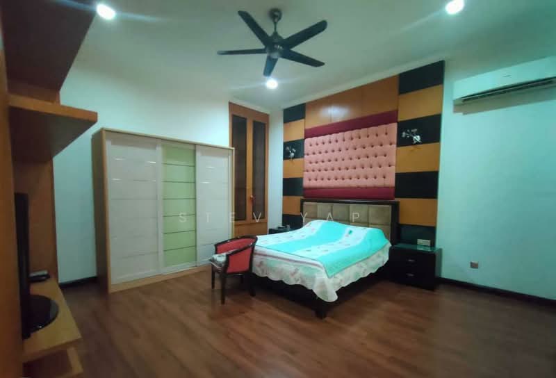 Rumah Banglo untuk Dijual di Taman Khidmat (Kota Kinabalu) - Stev Yap - Bedroom - PropertyGuru.com.my