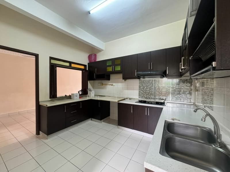 2-storey Terraced House for Rent in Seksyen 4 (Kota Damansara) - JH Tee - Kitchen - PropertyGuru.com.my