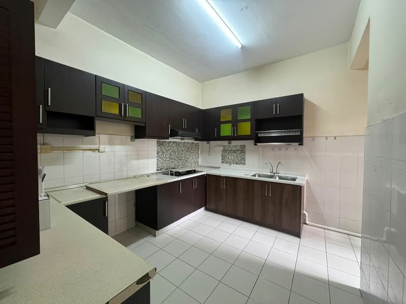 2-storey Terraced House for Rent in Seksyen 4 (Kota Damansara) - JH Tee - Kitchen - PropertyGuru.com.my