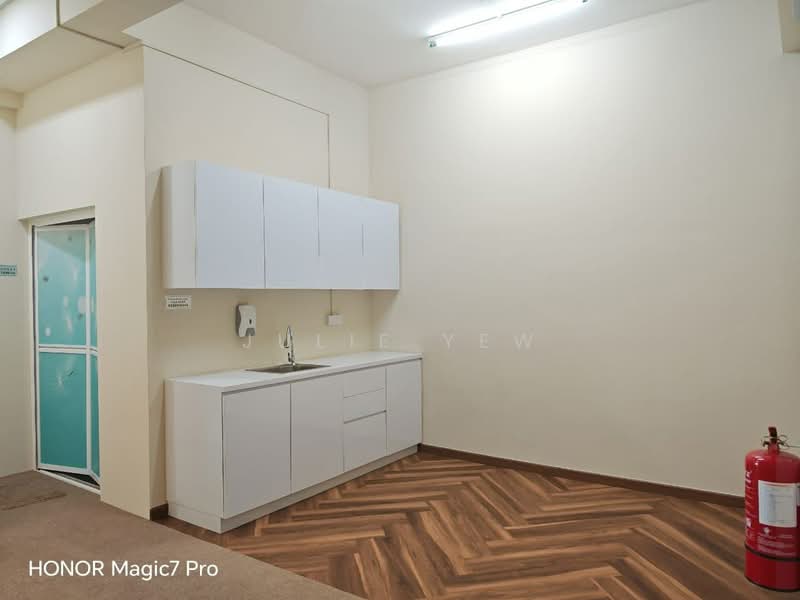 Shop / Office for Rent in Larkin (Johor Bahru) - Julie Yew - Interior - PropertyGuru.com.my