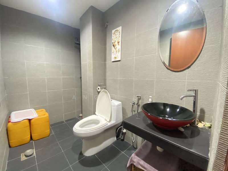 Rumah Teres 2 Tingkat untuk Dijual di Taman Desa (Kuala Lumpur) - Angel Ng - Bathroom - PropertyGuru.com.my