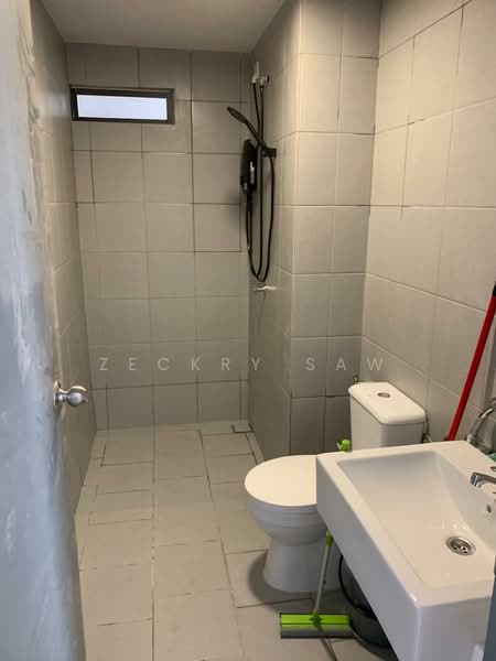 Service Residence for Rent at E'Island Lake Haven - Zeckry Saw - Bathroom - PropertyGuru.com.my