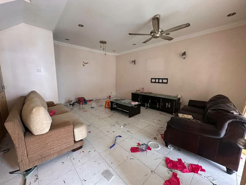 Rumah Teres 2 Tingkat untuk Dijual di Taman Setia Indah (Tebrau) - Chris Chin - Living Room - PropertyGuru.com.my
