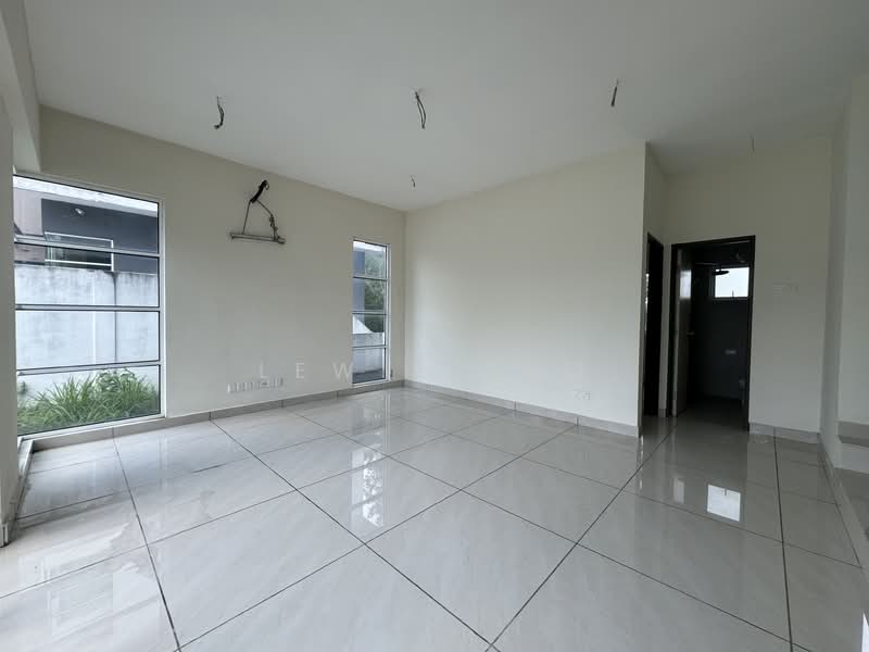 Semi-Detached House for Sale in Seri Kembangan (Selangor) - Lewis Tam - Interior - PropertyGuru.com.my