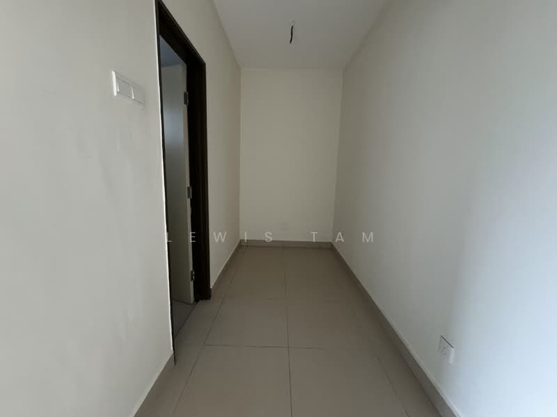Semi-Detached House for Sale in Seri Kembangan (Selangor) - Lewis Tam - PropertyGuru.com.my
