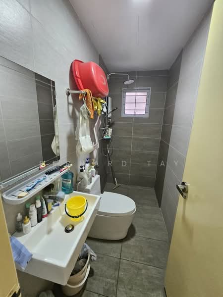 Condominium for Sale at Koi Suites - Bernard Tay - Bathroom - PropertyGuru.com.my