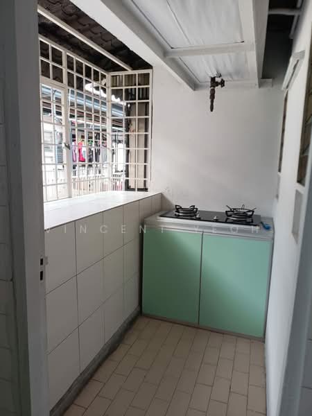 Rumah Flat untuk Dijual di Bukit Cheras - Vincent Yeoh - Kitchen - PropertyGuru.com.my