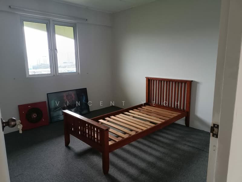 Rumah Flat untuk Dijual di Bukit Cheras - Vincent Yeoh - Bedroom - PropertyGuru.com.my