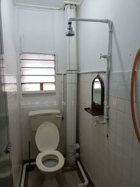Rumah Flat untuk Dijual di Bukit Cheras - Vincent Yeoh - Bathroom - PropertyGuru.com.my
