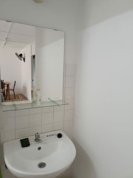 Rumah Flat untuk Dijual di Bukit Cheras - Vincent Yeoh - Bathroom - PropertyGuru.com.my