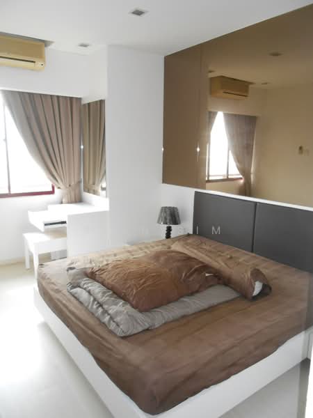 Kondominium untuk Dijual di Marina Bay Condominium - Ryan Sim - Bedroom - PropertyGuru.com.my