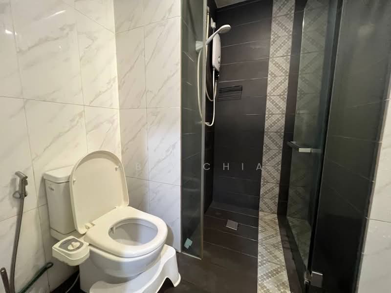 Service Residence for Rent at SOHO @ Empire City - Abby Chia - Bathroom - PropertyGuru.com.my
