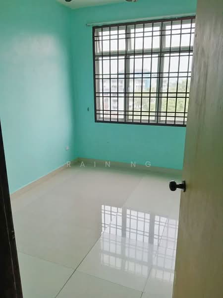 Pangsapuri untuk Dijual di Kipark Apartment - Rain Ng - Interior - PropertyGuru.com.my