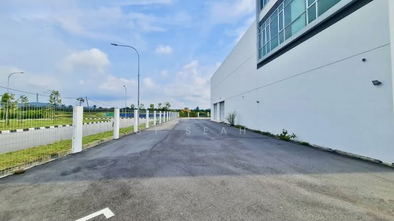 Factory for Rent in Pulau Pinang (Jelutong) - St Seah - Exterior - PropertyGuru.com.my