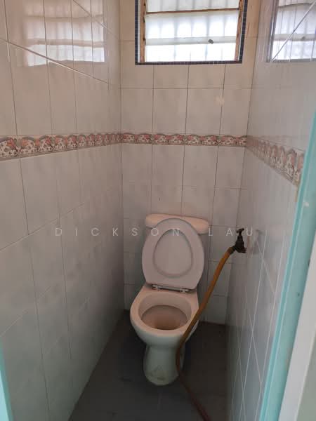 Rumah Teres 1 Tingkat untuk Dijual di Desa Jaya Kepong (Kepong) - Dickson Lau - Bathroom - PropertyGuru.com.my