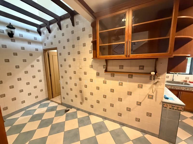 2.5-storey Terraced House for Sale in Sierramas (Sungai Buloh) - Nicky Lai - Kitchen - PropertyGuru.com.my