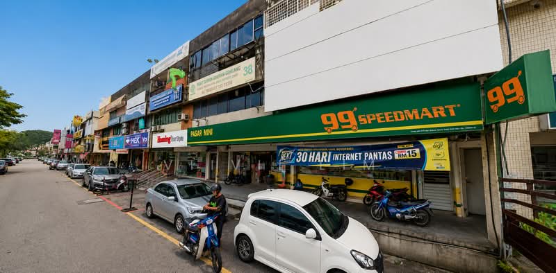 Shop / Office for Rent in SS2 (Petaling Jaya) - ViiVii Lim - Exterior - PropertyGuru.com.my