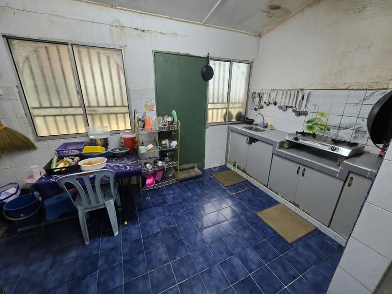 Rumah Teres 1 Tingkat untuk Dijual di Bandar Baru Selayang Fasa 2b (Selayang) - MY Loh - Kitchen - PropertyGuru.com.my