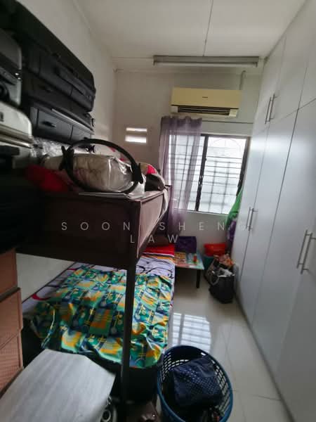 Rumah Teres 2 Tingkat untuk Dijual di Taman Seri Bahagia (Cheras) - Soon Sheng Law - Bedroom - PropertyGuru.com.my