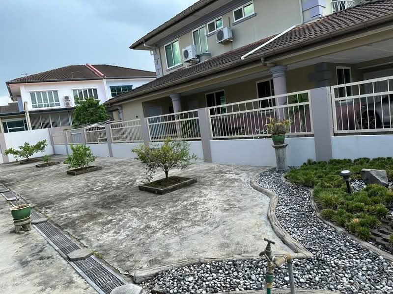 Semi-Detached House for Sale in Kuching (Sarawak) - KC Jee - Exterior - PropertyGuru.com.my