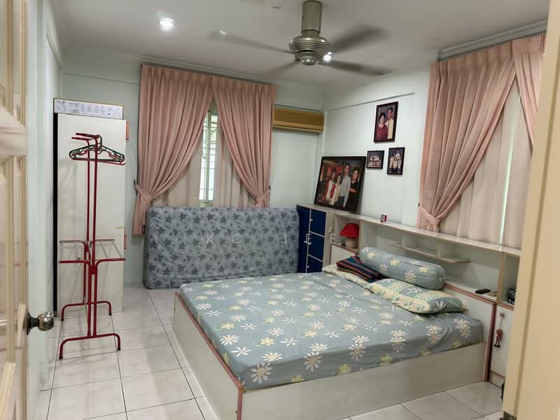 Semi-Detached House for Sale in Kuching (Sarawak) - KC Jee - Bedroom - PropertyGuru.com.my