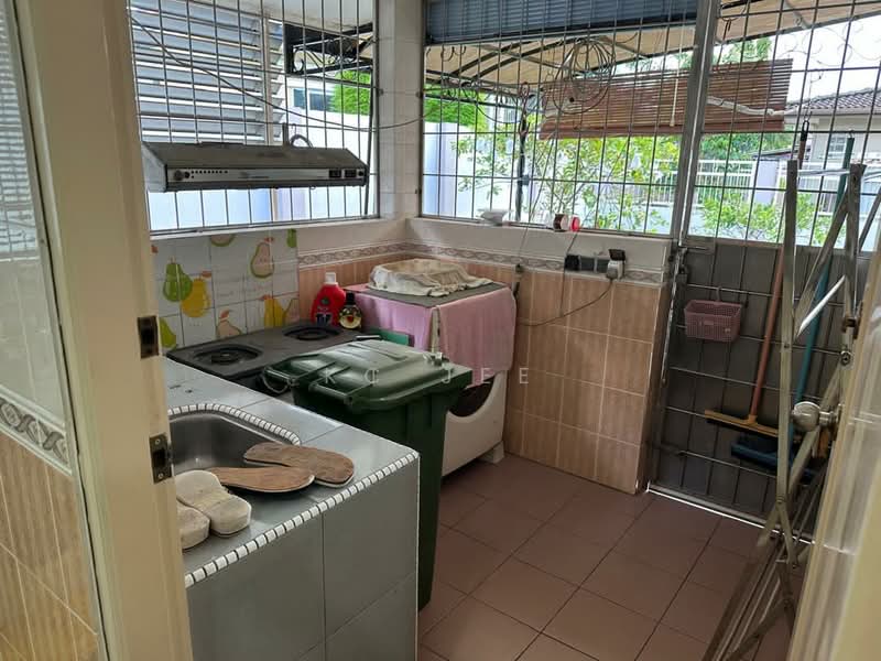 Semi-Detached House for Sale in Kuching (Sarawak) - KC Jee - Kitchen - PropertyGuru.com.my