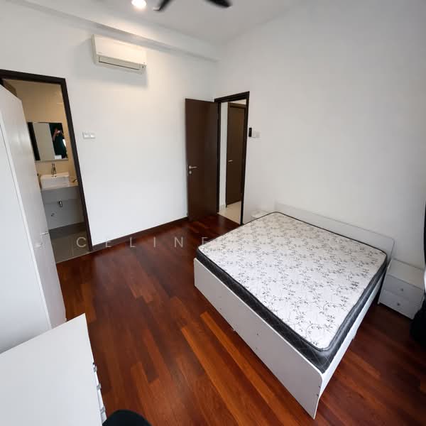 Condominium for Rent at Paraiso Residence @ The Earth - Celine Shoo - Bedroom - PropertyGuru.com.my