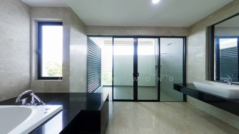 3-storey Terraced House for Rent in Duta Villa (Setia Alam) - Adelyn Wong - Bathroom - PropertyGuru.com.my